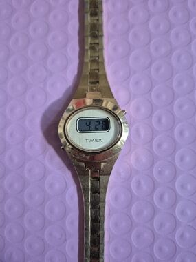 Vintage Timex Gold Digital Bracelet Watch - Slim Look
